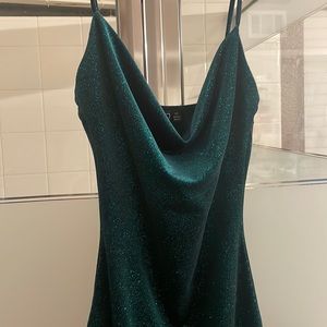 Windsor sparkle velvet Hunter green body-con dress.